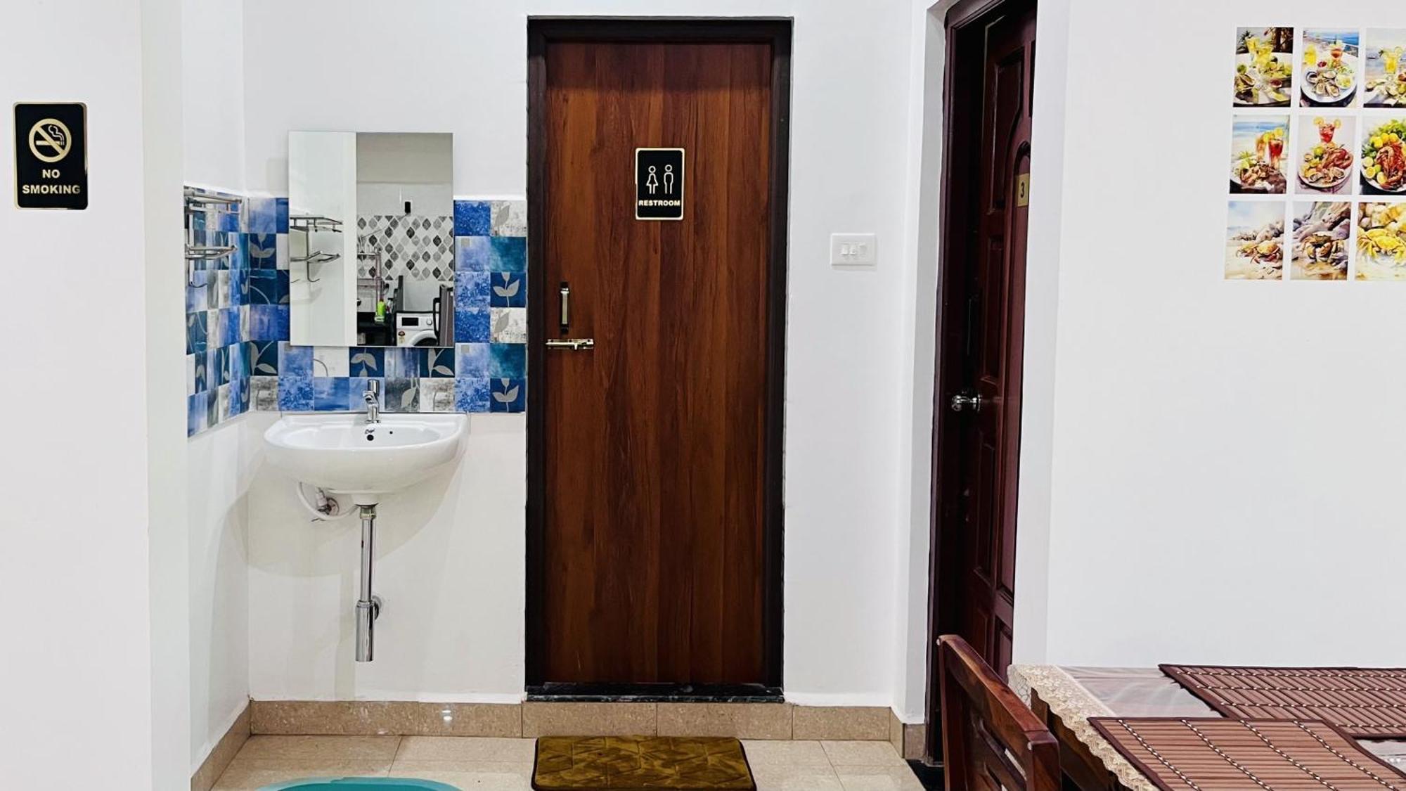 Happy Moon Homestay Aldona Dış mekan fotoğraf